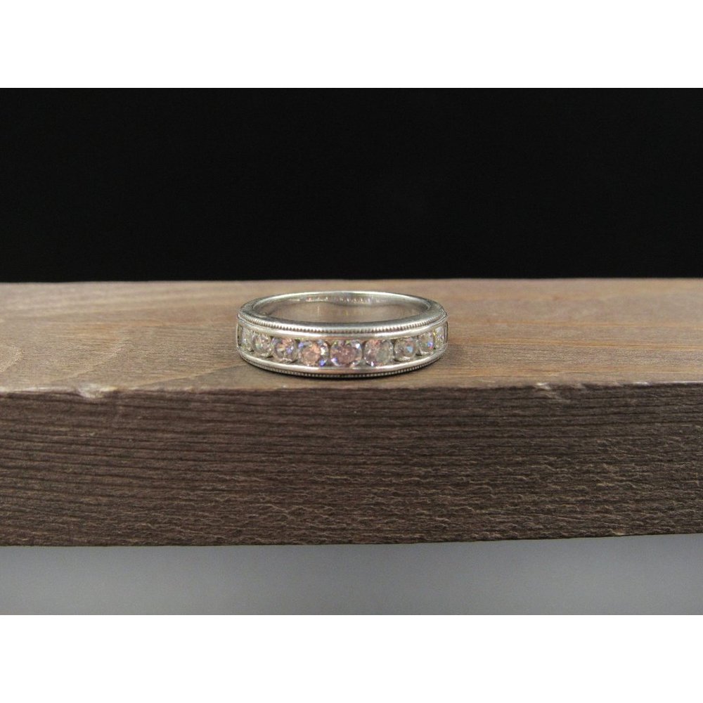 Size 8 Sterling Silver Gorgeous Channel Cubic Zirconia Band Ring Vintage